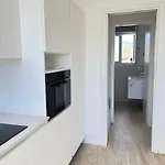 Moderno Di Beniamino Murgioni A