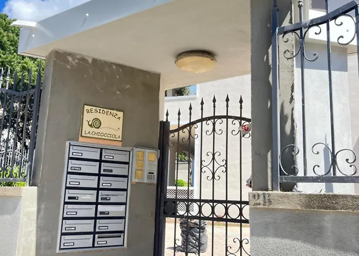Moderno Di Beniamino Murgioni A